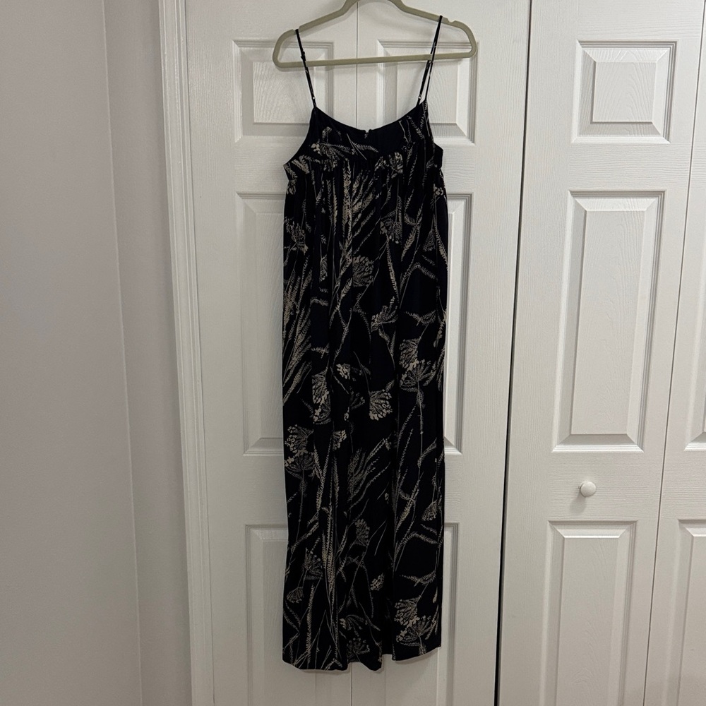 Banana Republic Navy and Cream Patterned Dress